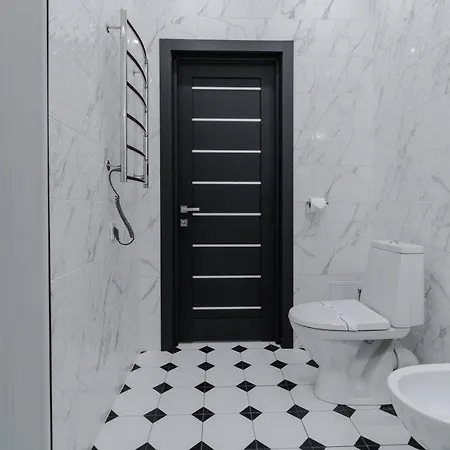 מלון דירות Opera Passage & לבוב