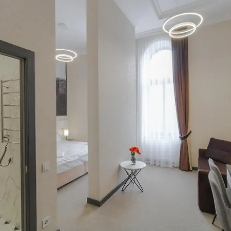 Opera Passage & Lejlighedshotel 4*