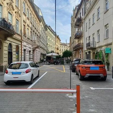 Apartmanhotel Opera Passage & 3*