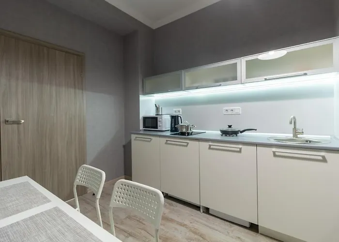 Apartahotel Opera Passage & Leópolis